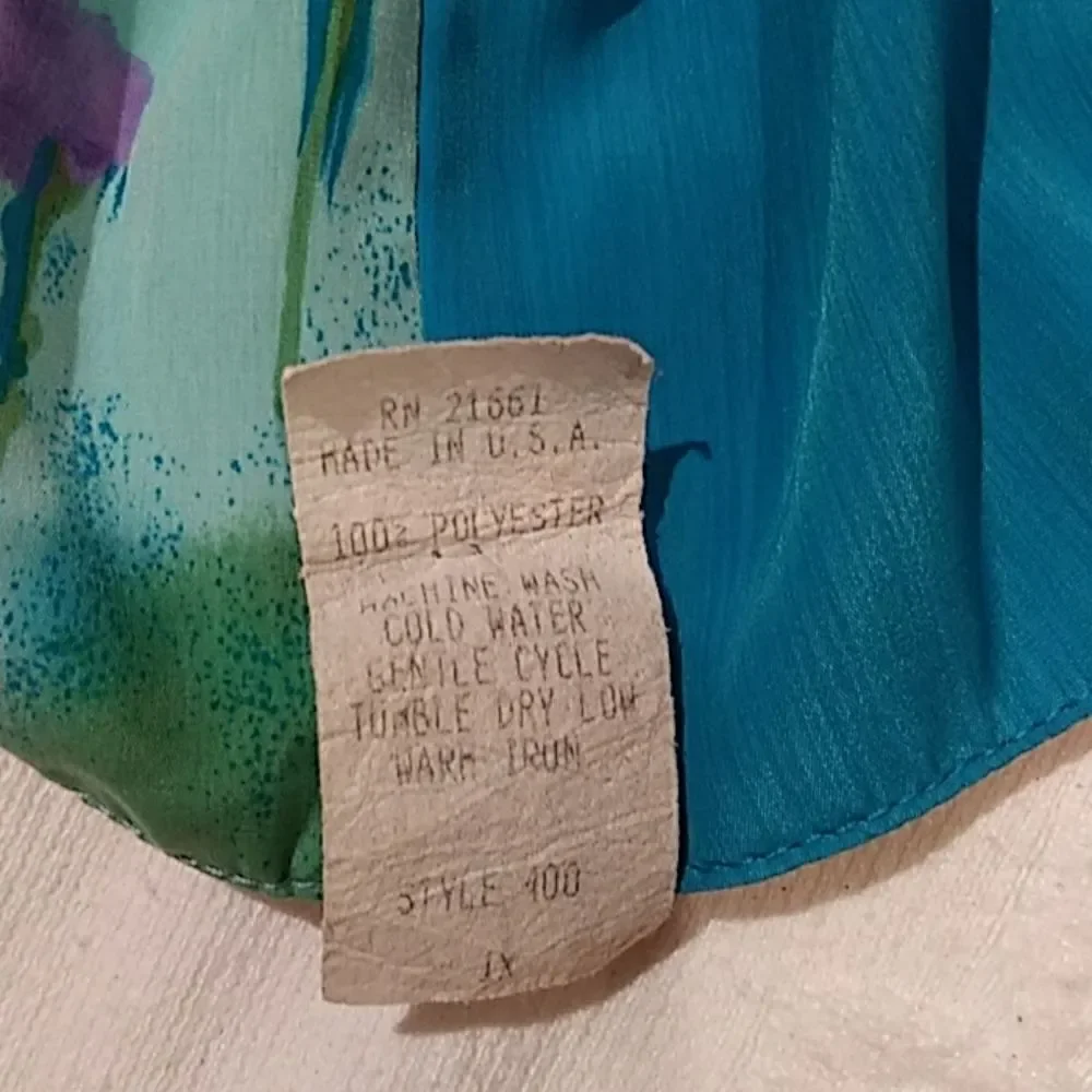 Multiple colors top   - Picture 8 of 8